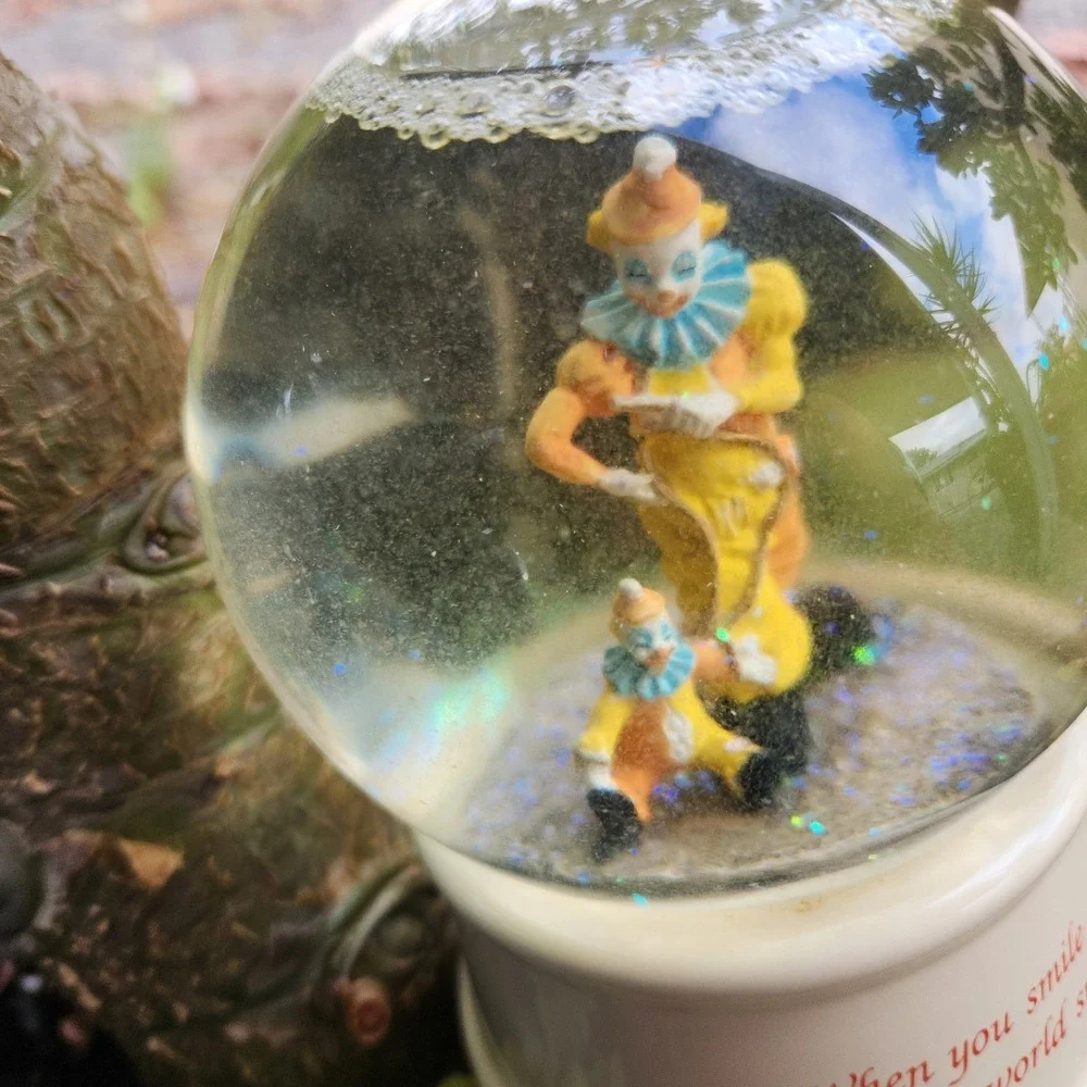 Vtg Musical Glitter Snow Globe  Clowns Put On A Happy‎ Face  Summit Coll. Taiwan